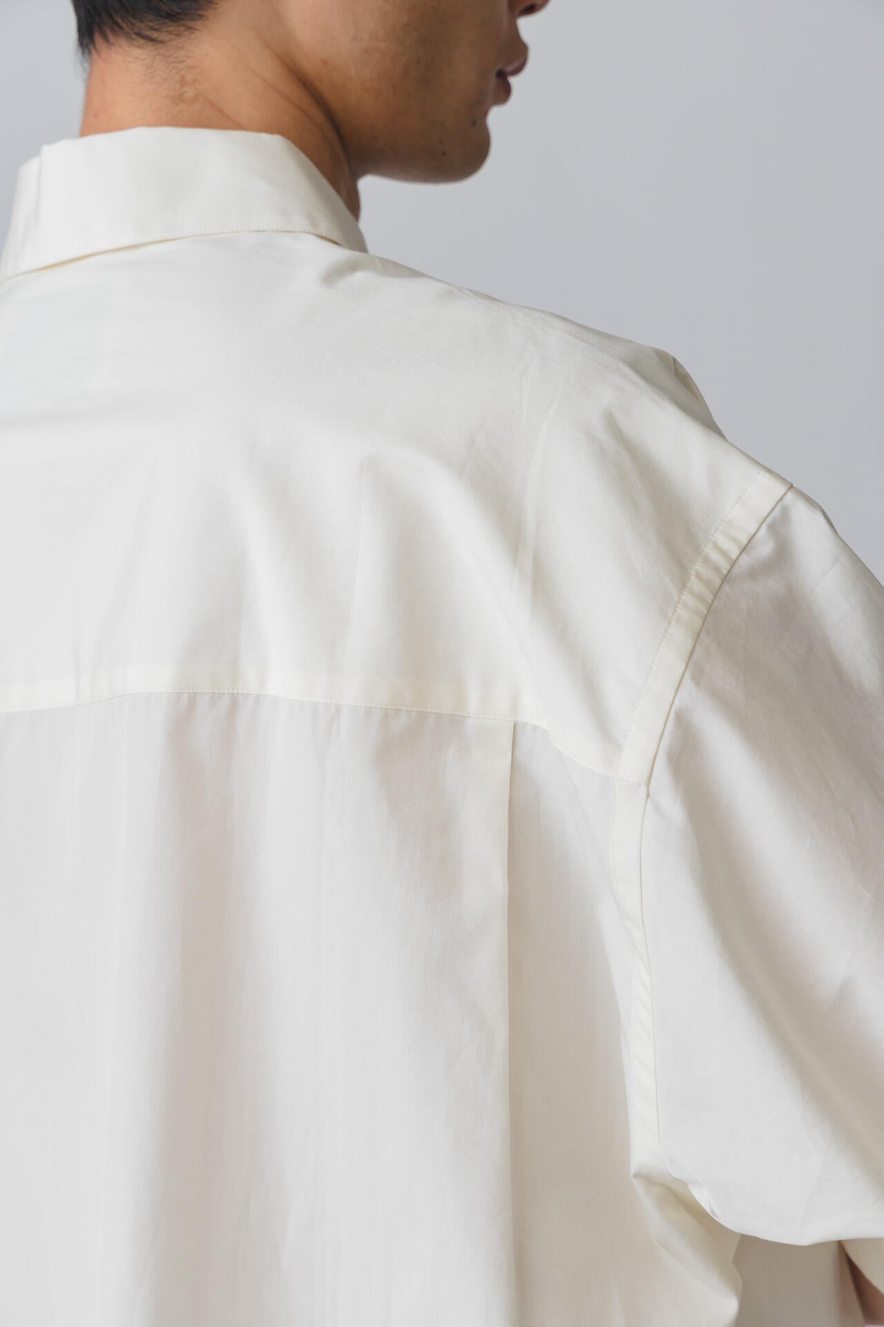 STUDIO NICHOLSON / MATTE COTTON POPLIN OVERSIZED SHORT SLEEVE SHIRT