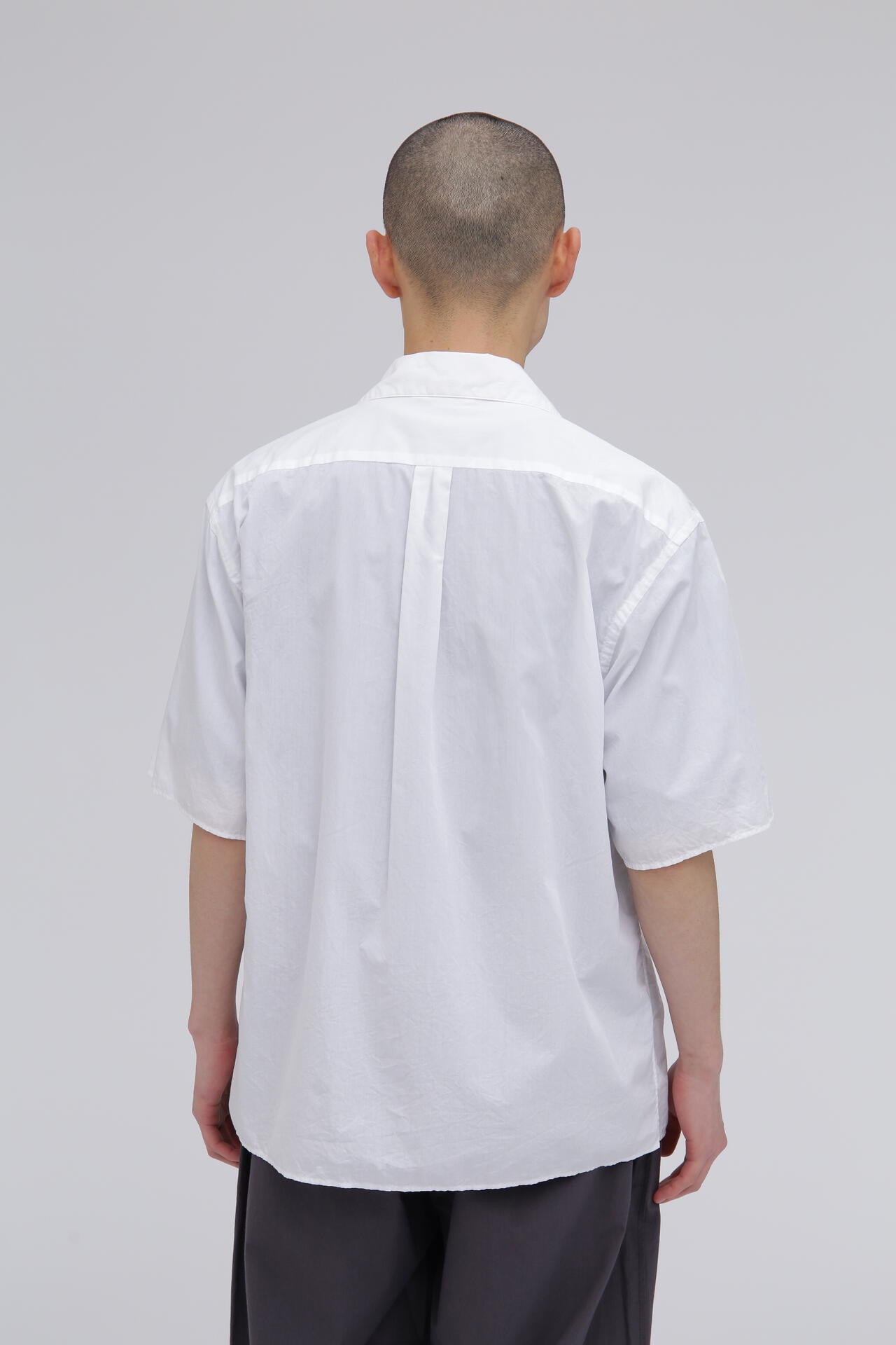 blurhms / CHAMBRAY OPEN‐COLLAR SHIRT