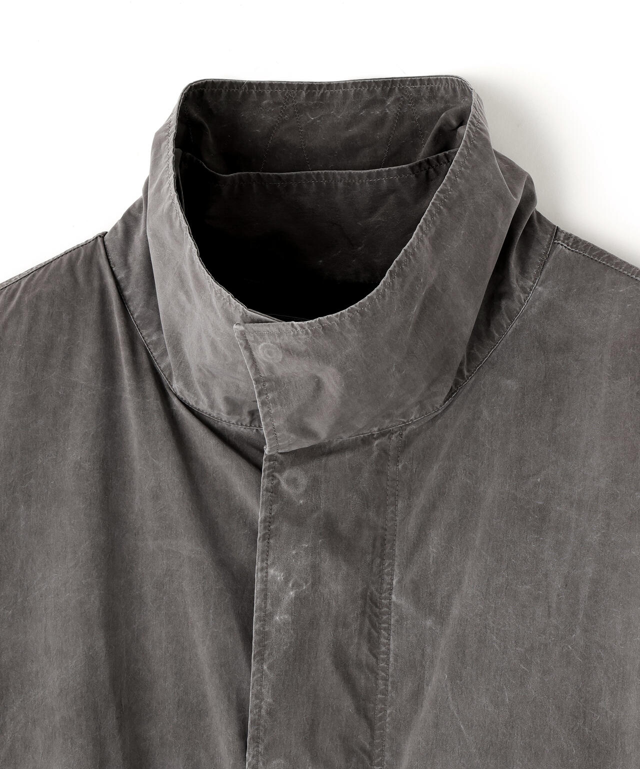 ATON / PIGMENT AIR WEATHER SHORT MODS COAT