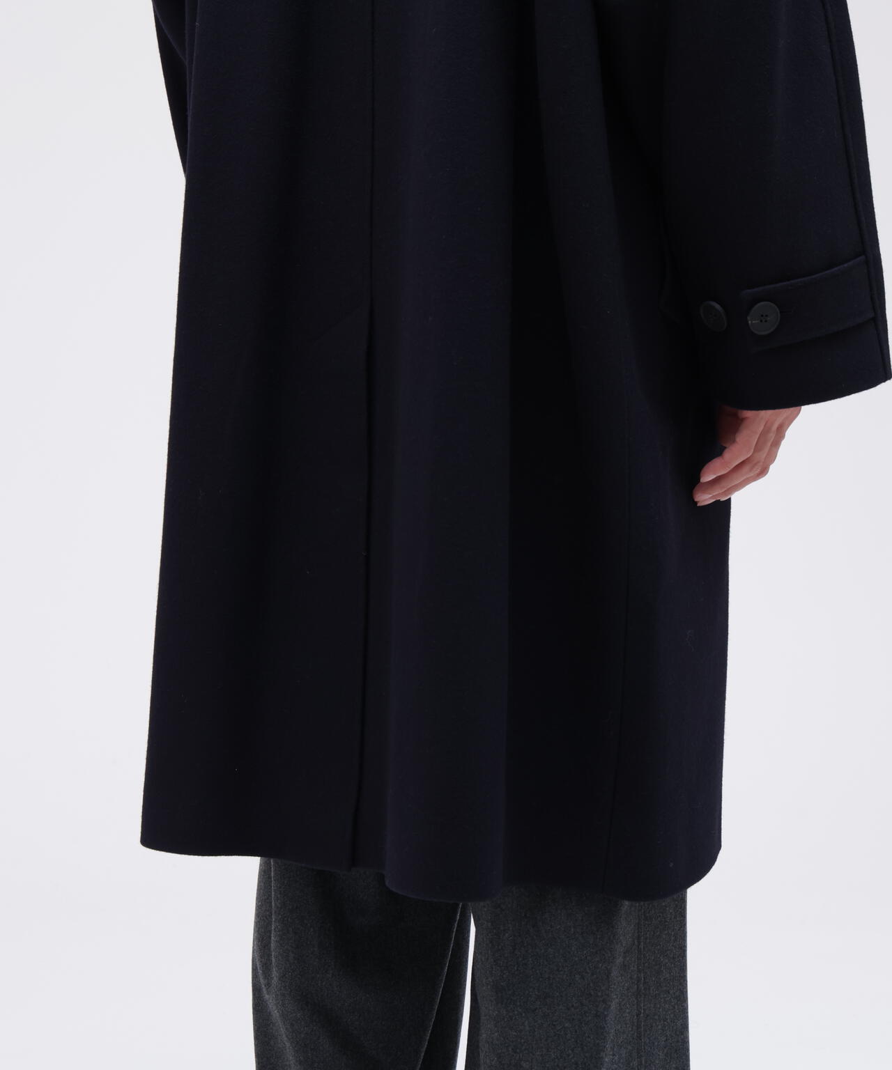 STUDIO NICHOLSON / MELTON WOOL RAGLAN WOOL COAT