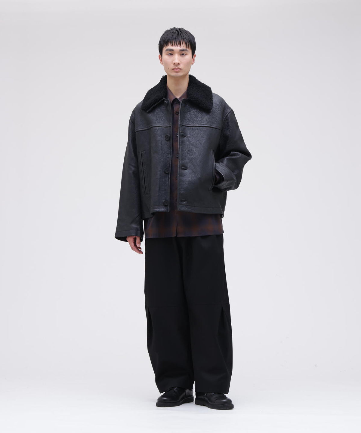 STUDIO NICHOLSON / SHEARLING COLLAR JACKET