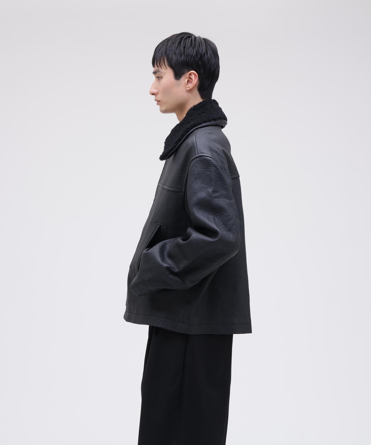 STUDIO NICHOLSON / SHEARLING COLLAR JACKET