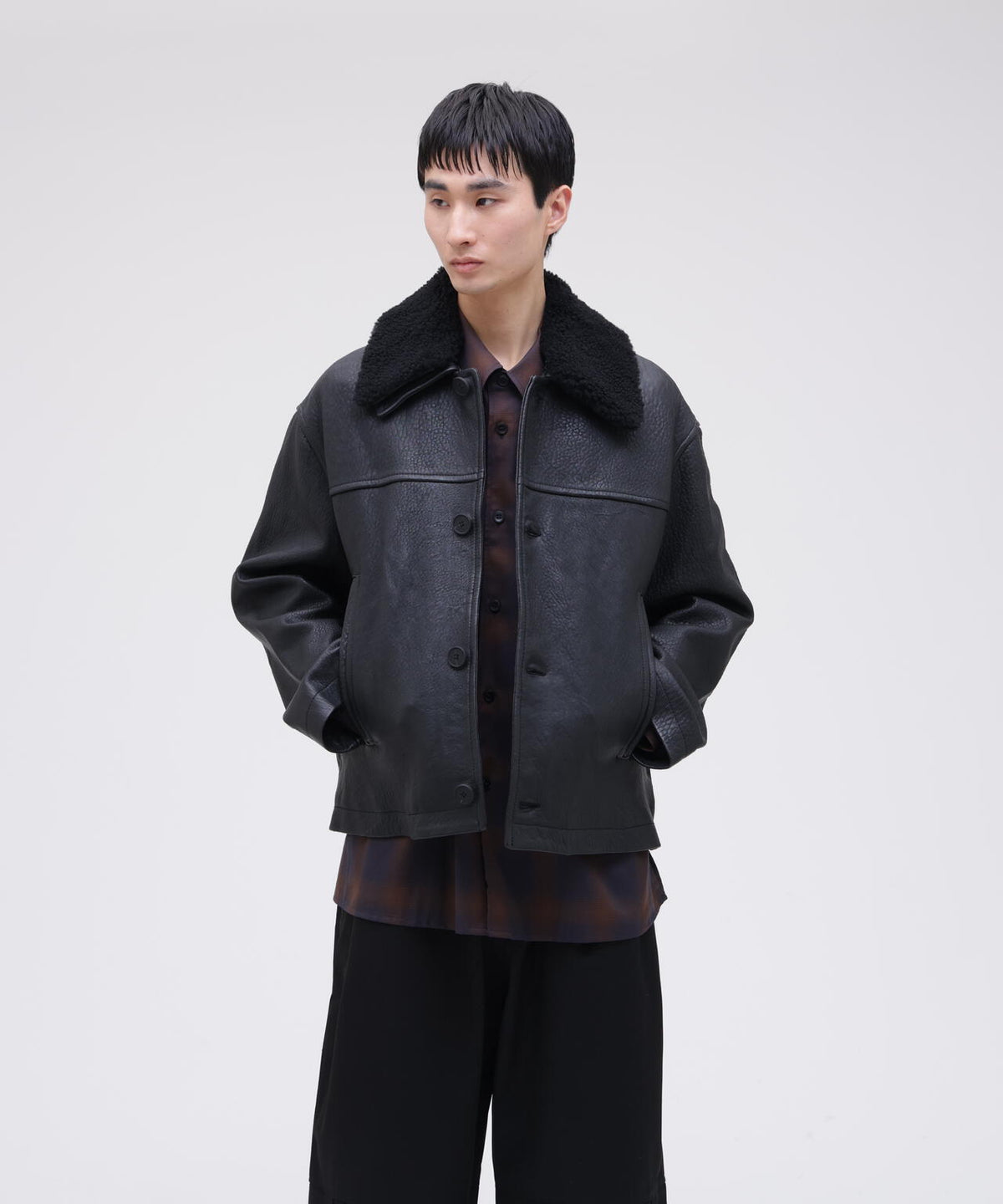 STUDIO NICHOLSON / SHEARLING COLLAR JACKET