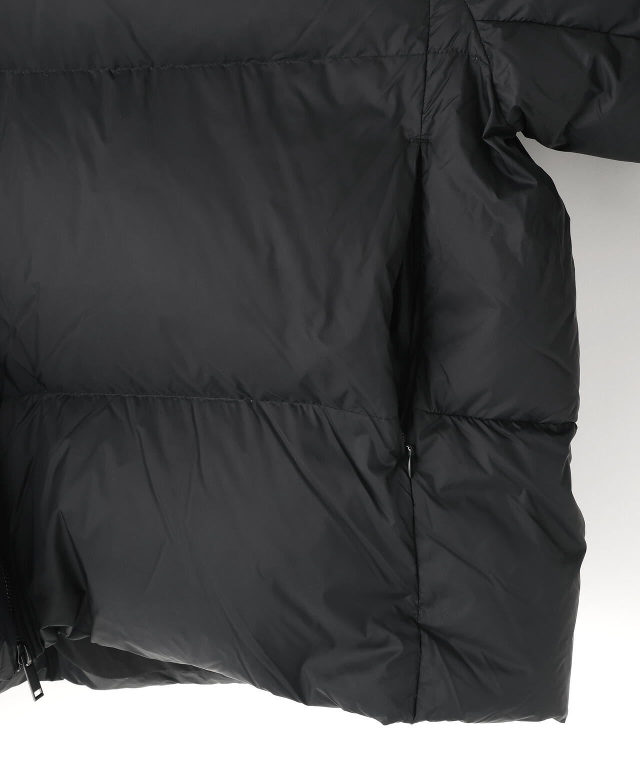 STUDIO NICHOLSON / WR FEATHERLIGHT NYLN INJECTION DOWN PUFFER