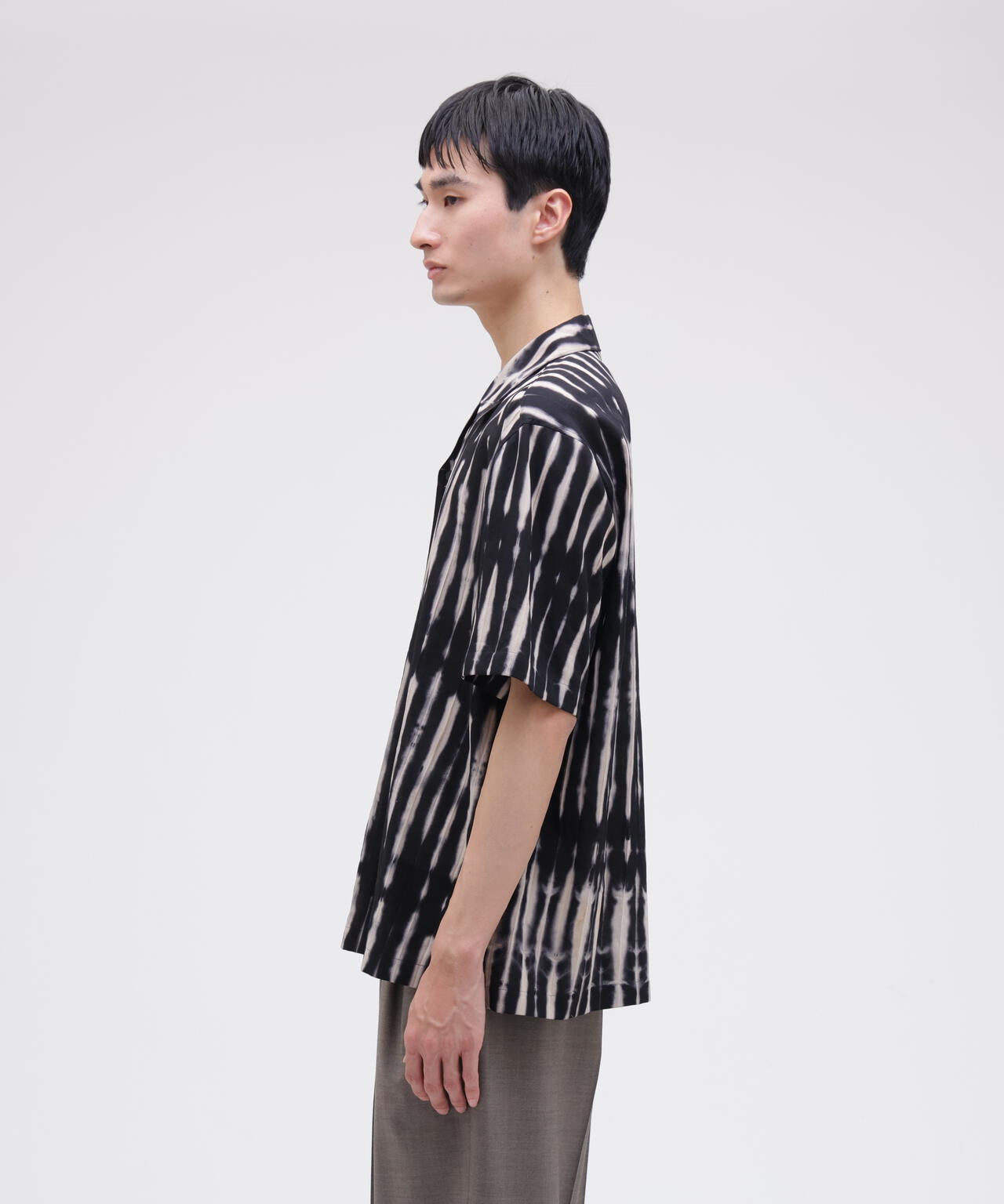 IRENISA / OPEN COLLAR SHORT-SLEEVED SHIRT