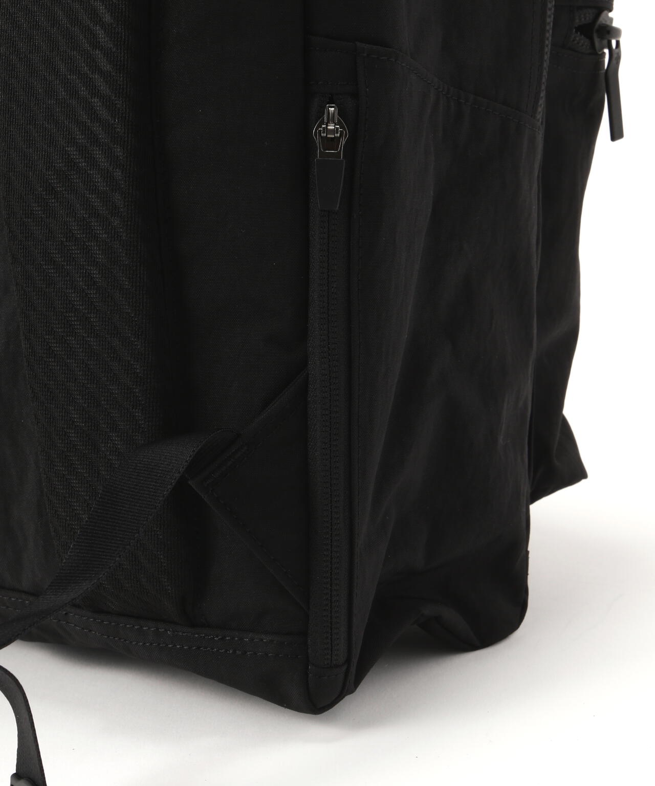 DESCENTE ALLTERRAIN / DAYPACK 20