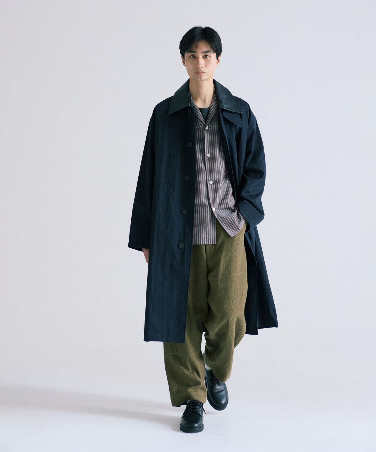 blurhmsROOTSTOCK / RAMIE LINEN WOOL DOUBLE-KNEE TROUSERS
