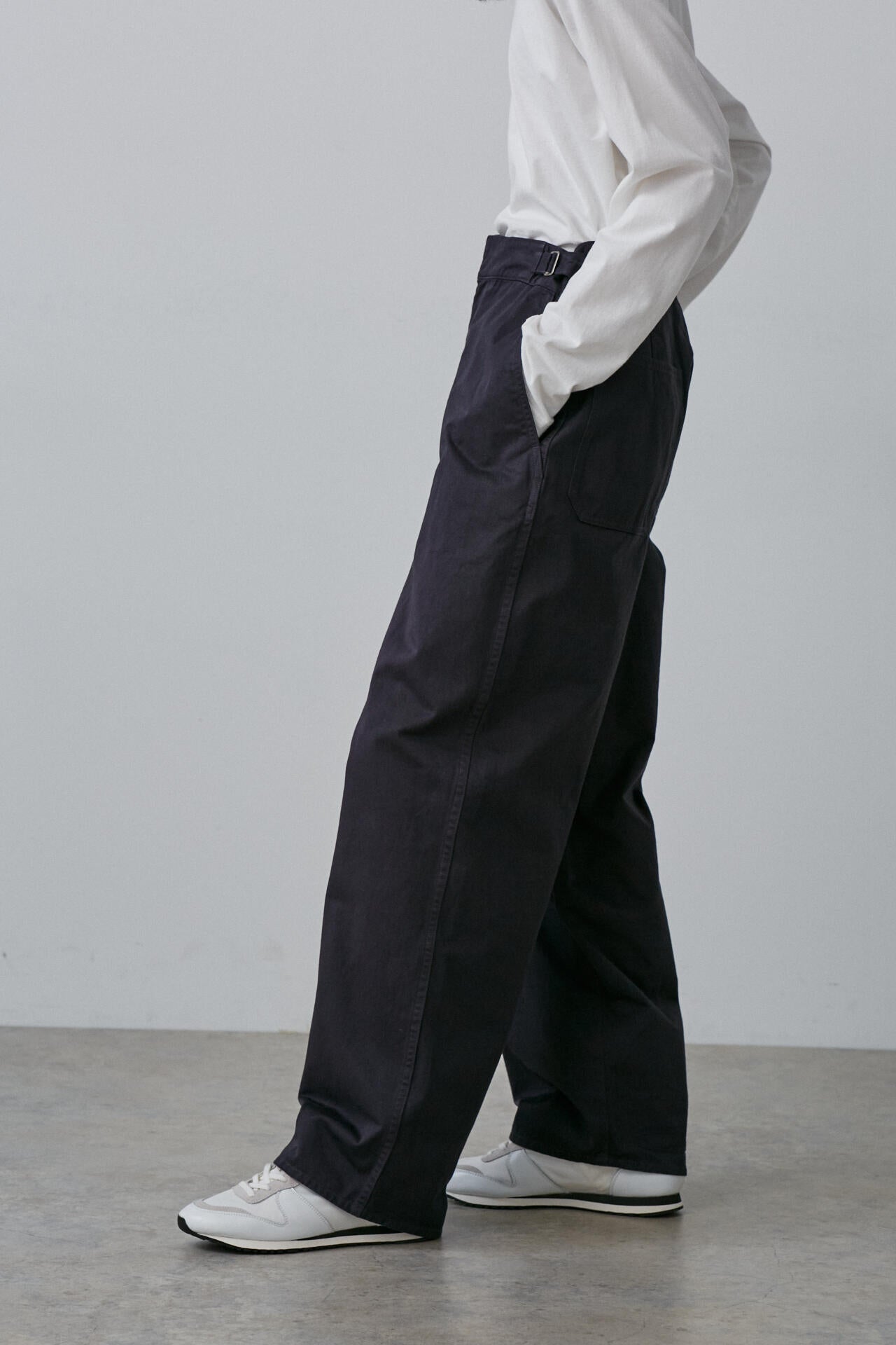 Y / ORGANIC COTTON CHINO ADJUSTER TROUSERS