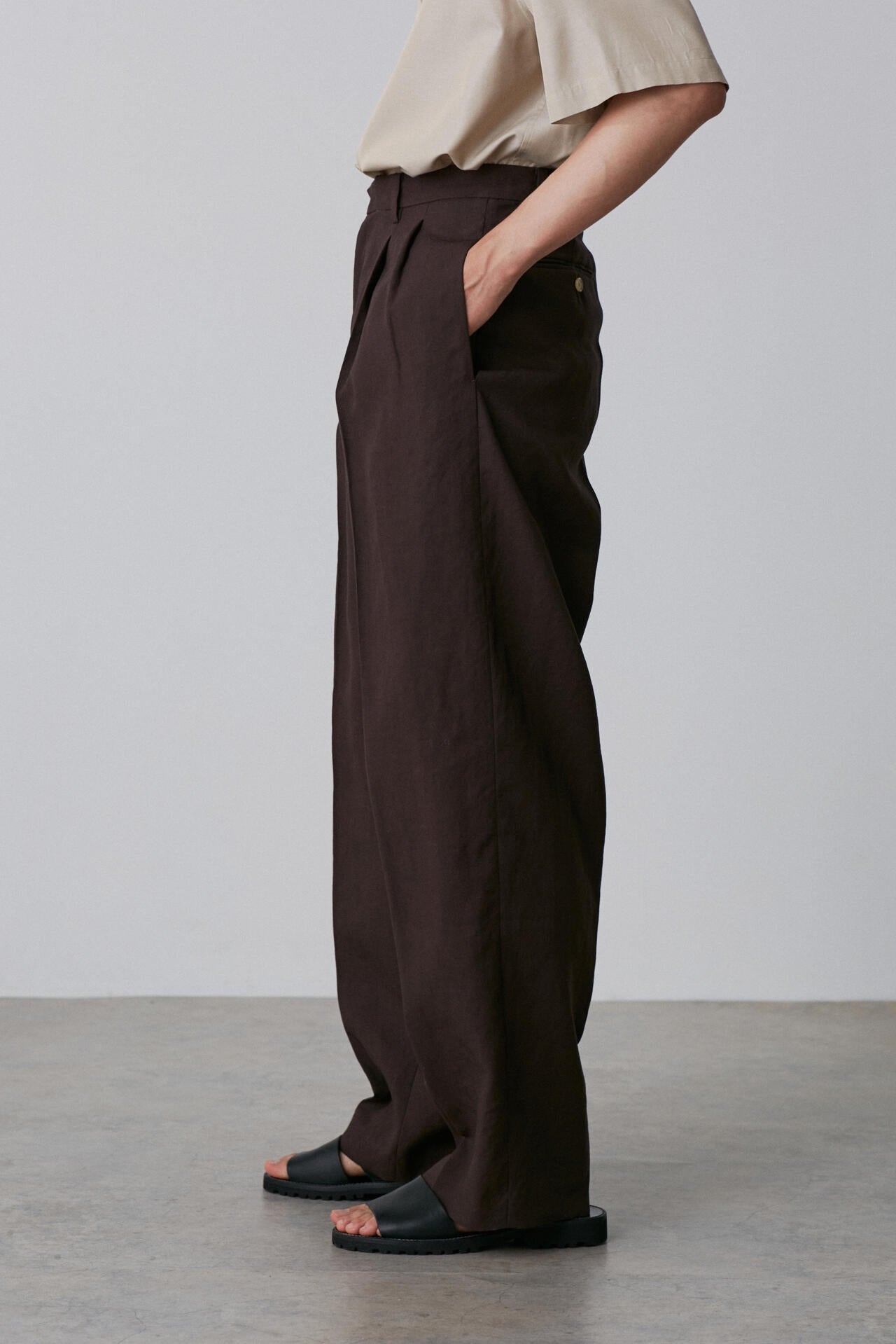 YLEVE / TENCEL TROUSERS