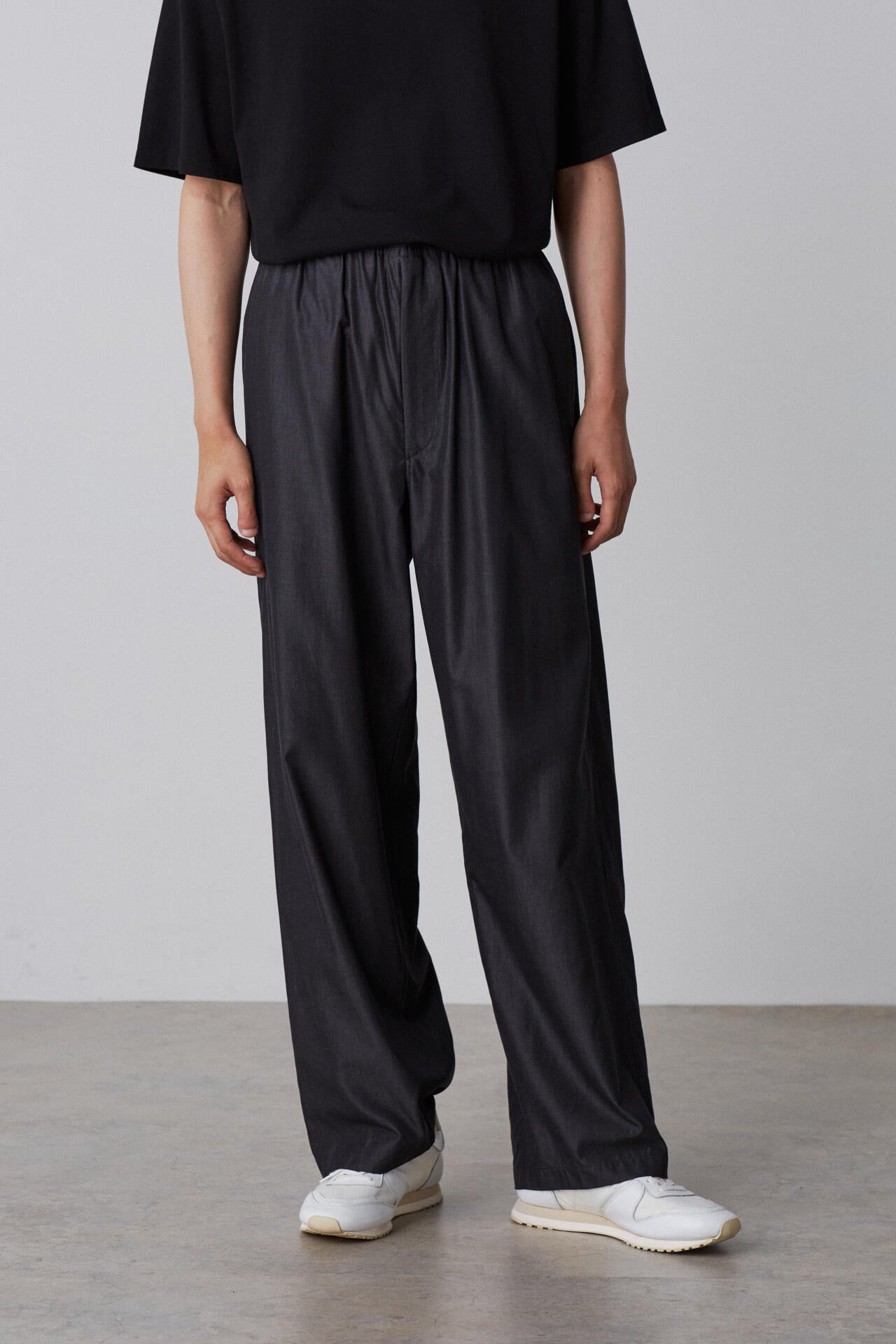 YLEVE / SILK CHAMBRAY TROUSERS
