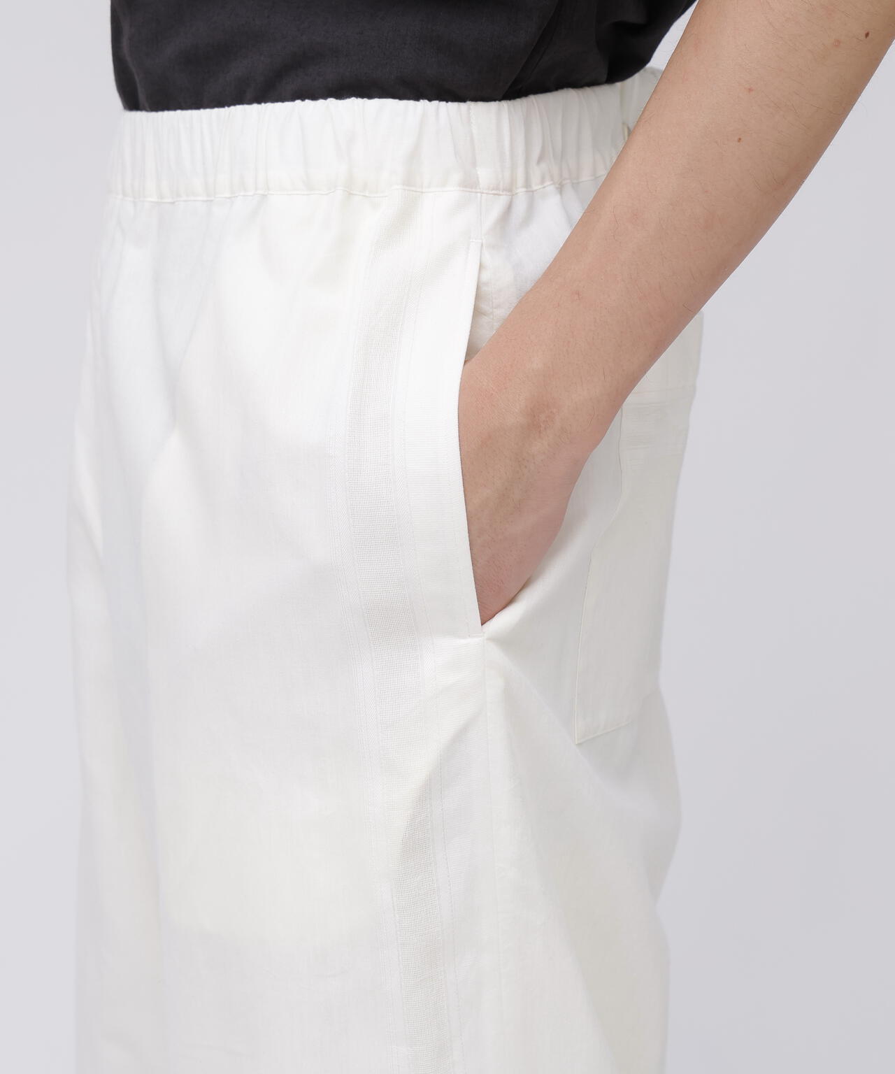 YLÈVE / DOBBY STRIPE CHAMBRAY EASY TROUSERS