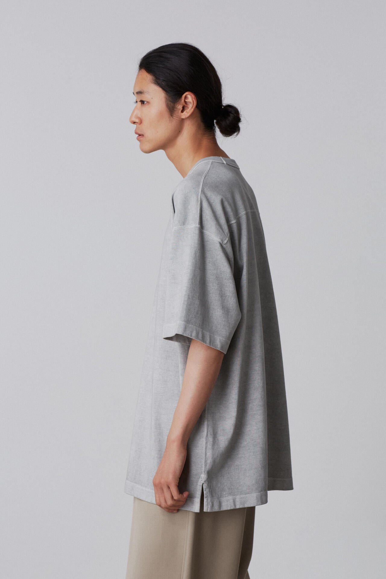 YLEVE / OPEN END COTTON PIGMENT DYE T‐SHIRT
