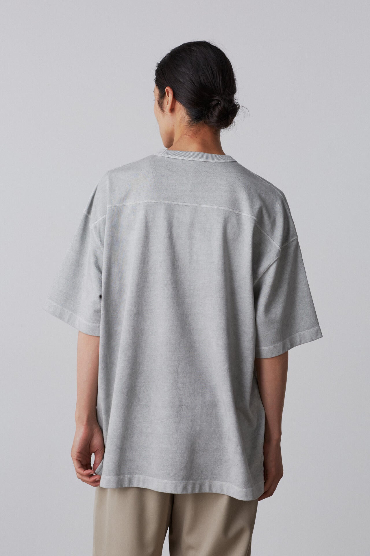 YLEVE / OPEN END COTTON PIGMENT DYE T‐SHIRT