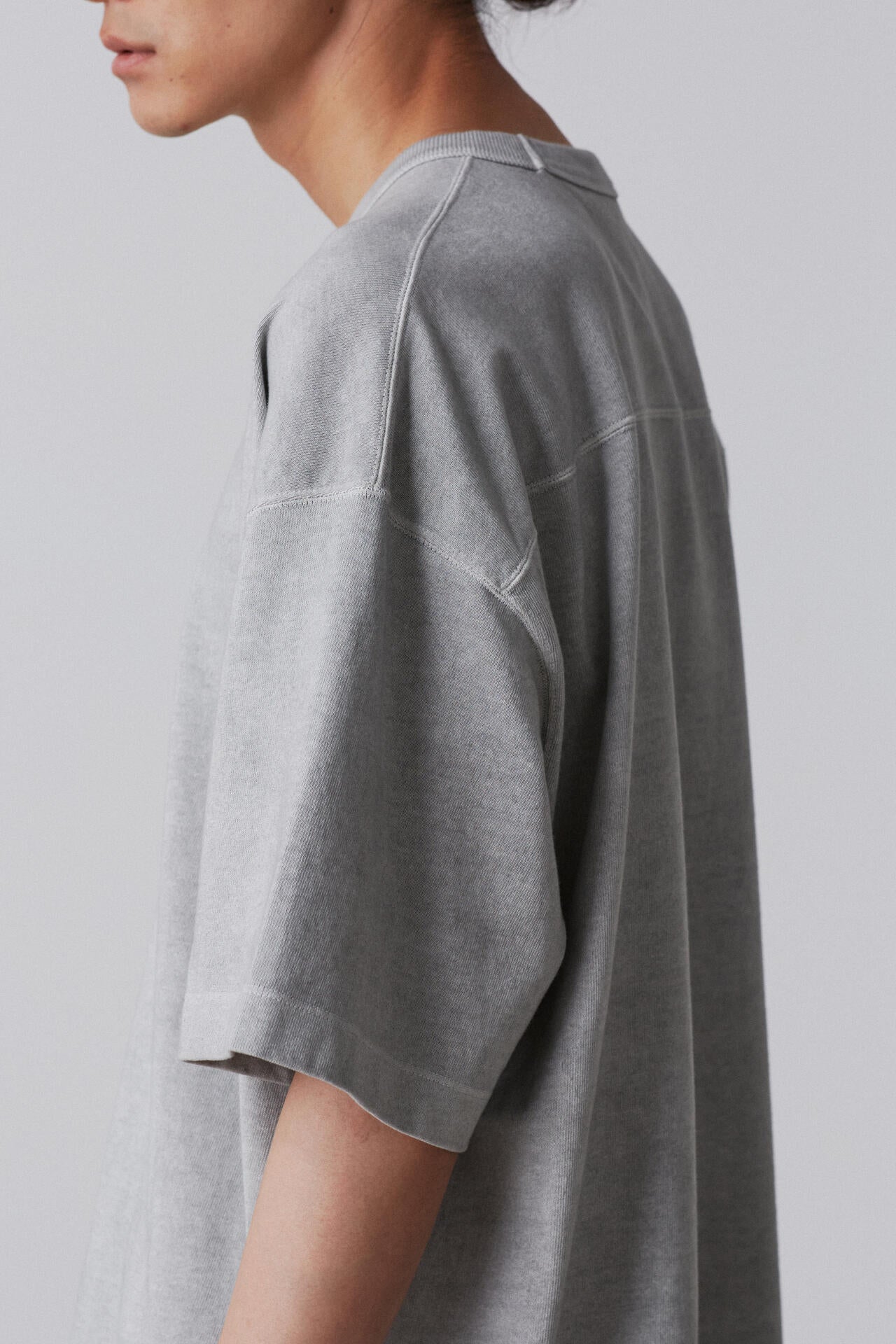 YLEVE / OPEN END COTTON PIGMENT DYE T‐SHIRT