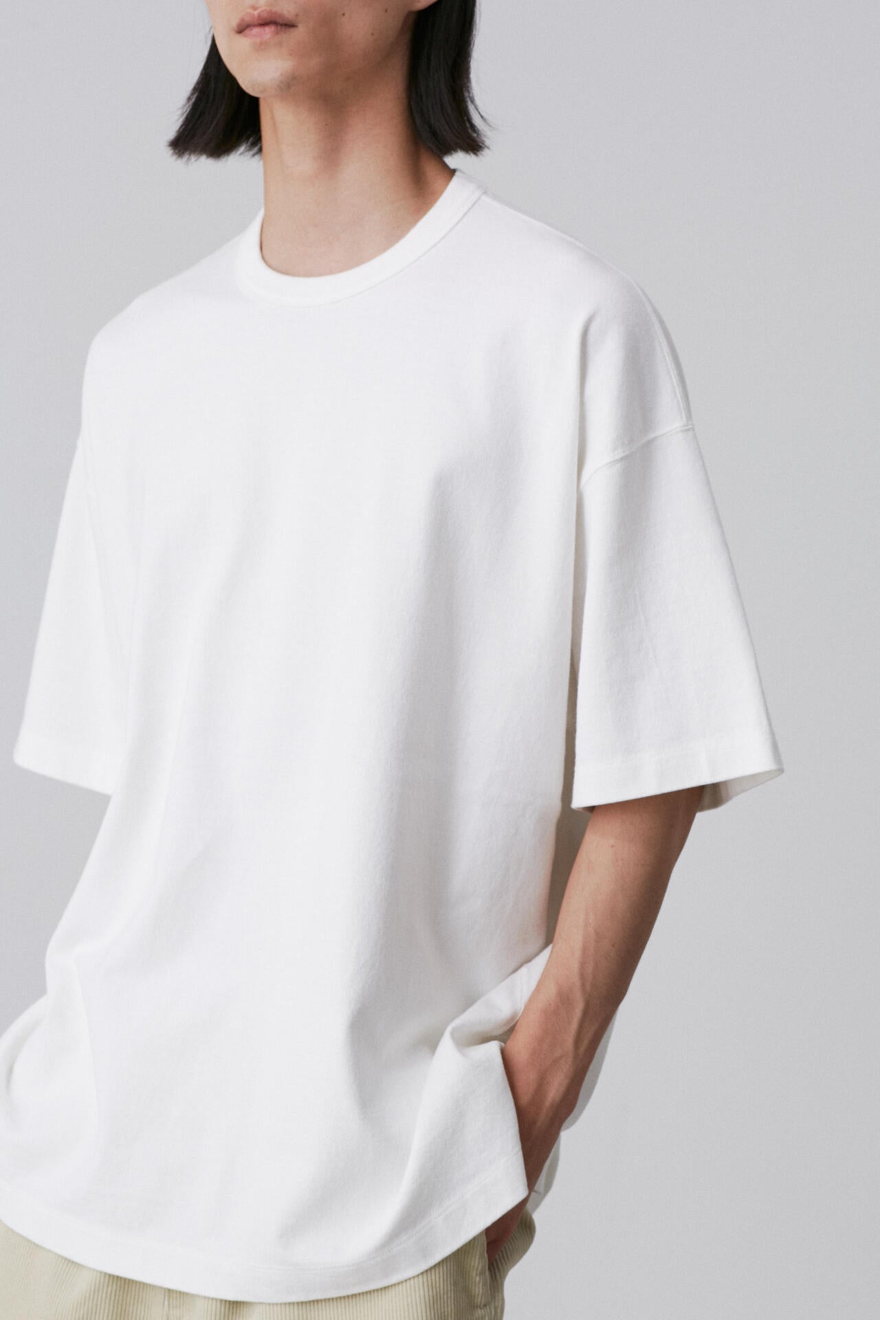 YLEVE / OPEN END COTTON PIGMENT DYE T‐SHIRT