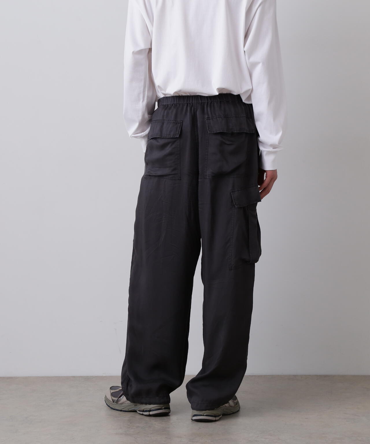 YLEVE / CUPRA TWILL GARMANT DYE EASY CARGO TROUSERS