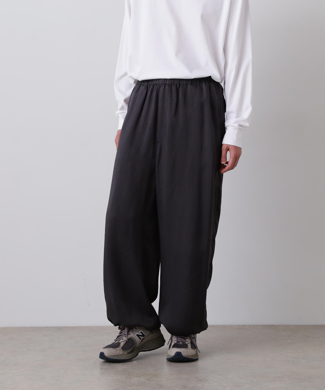 YLEVE / CUPRA TWILL GARMANT DYE EASY CARGO TROUSERS