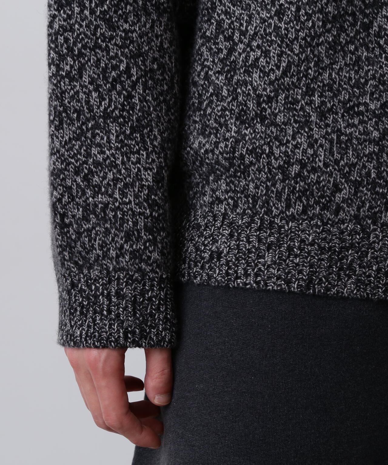YLÈVE / WOOL CASHMERE MELANGE KNIT V NECK PULL OVER