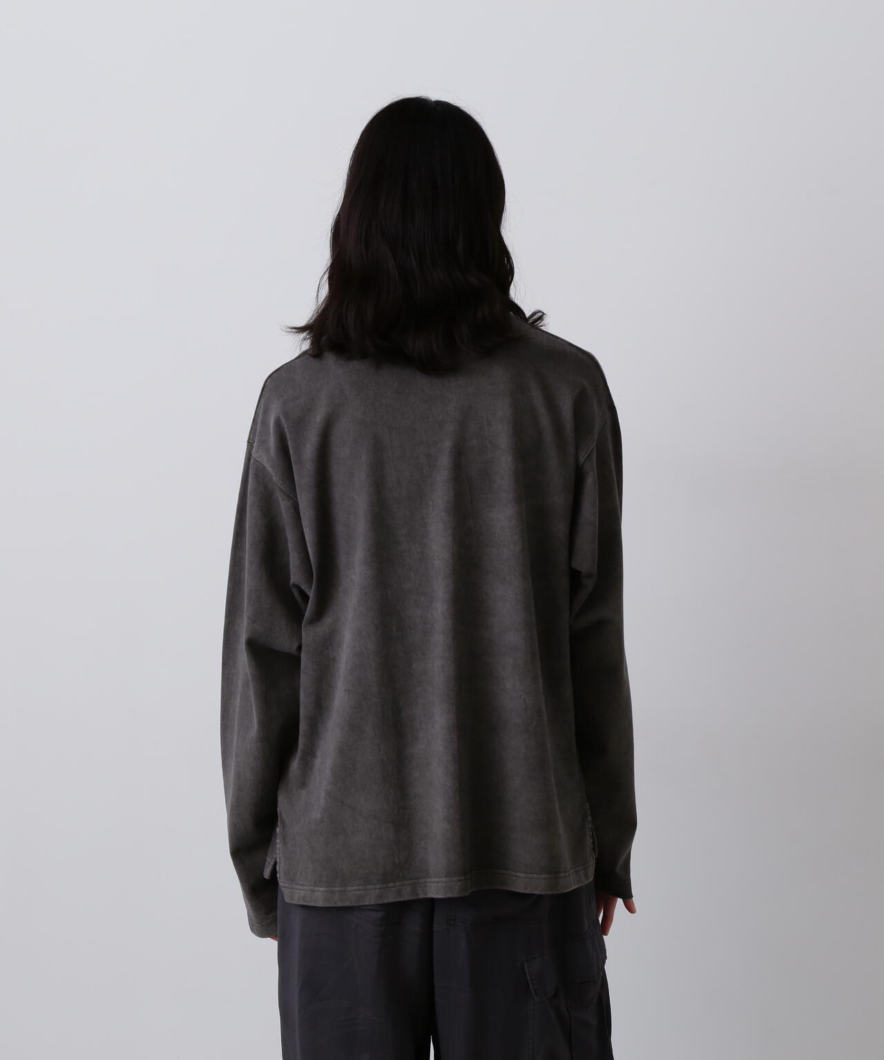 YLEVE / OPEN END COTTON PIGMENT DYE HENRY NECK PULL OVER