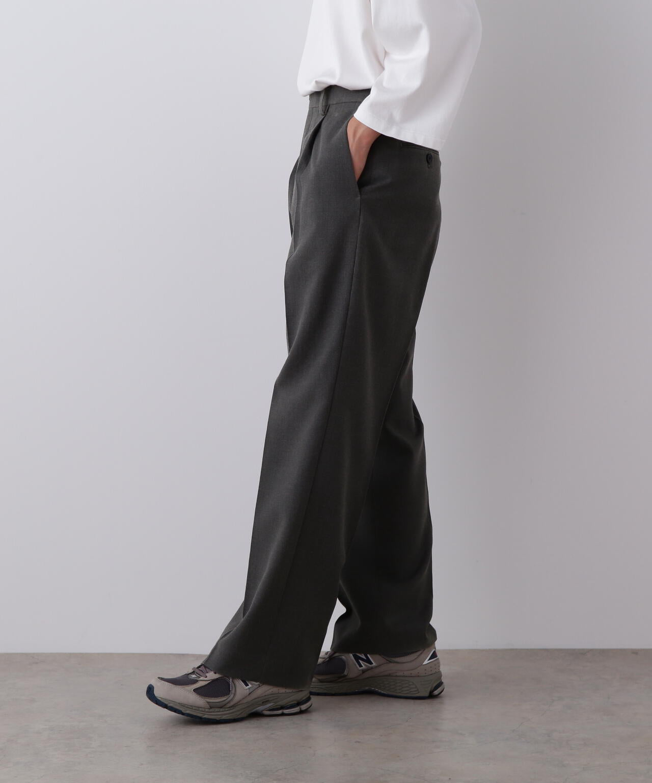 YLEVE / VINTAGE PIGMENTDYE WOOL TACK TROUSERS