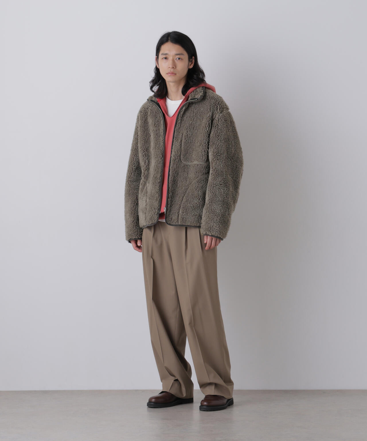 181cm C:84 W:70 H:91 着用サイズ:4