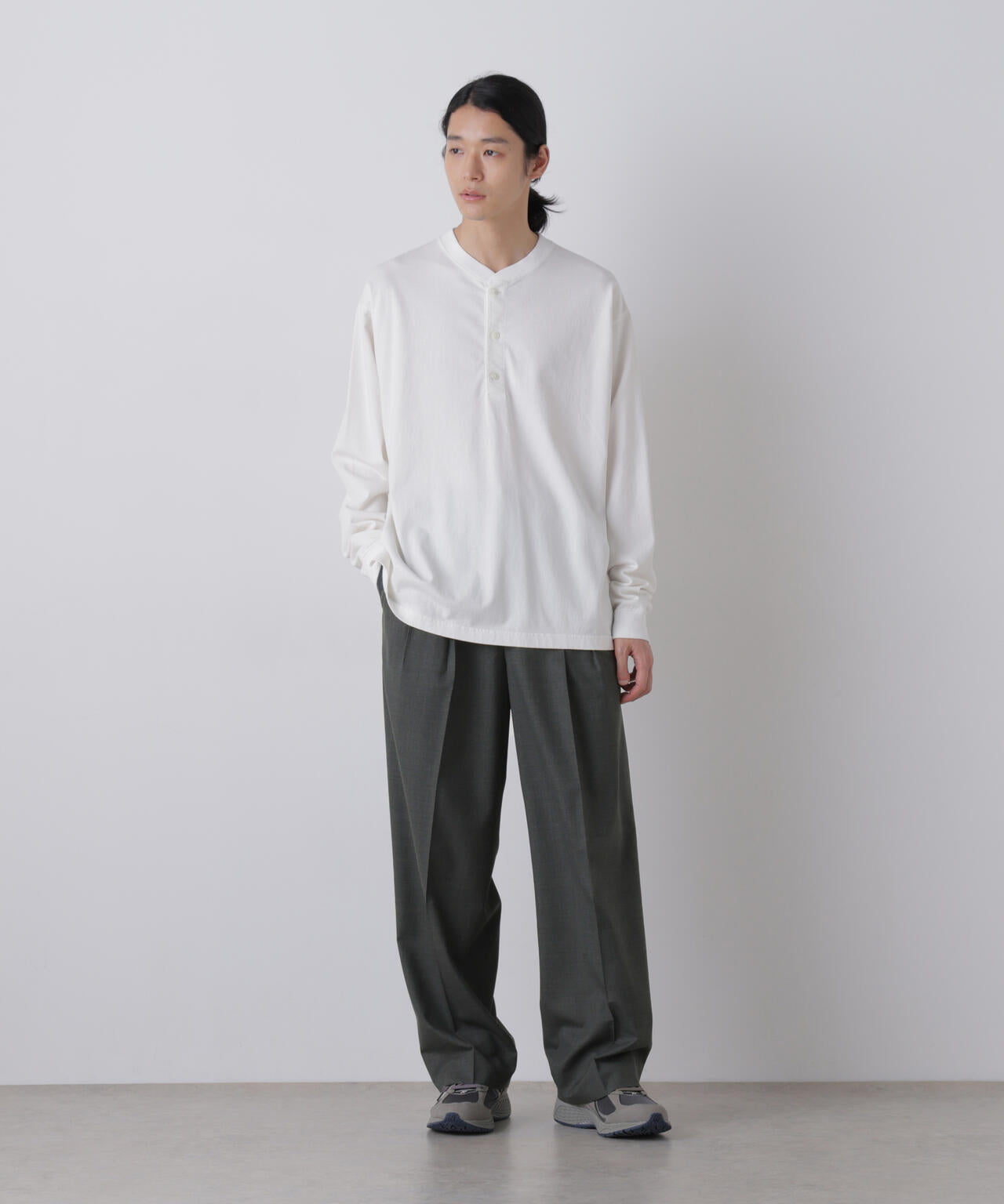 181cm C:84 W:70 H:91 着用サイズ:4