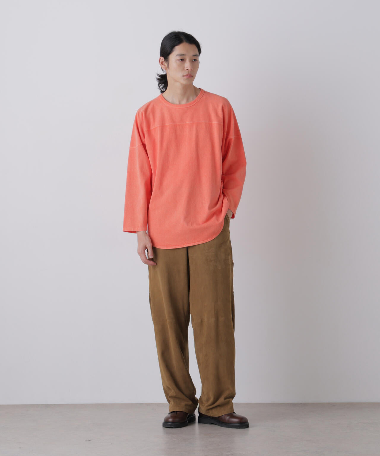 181cm C:84 W:70 H:91 着用サイズ:4