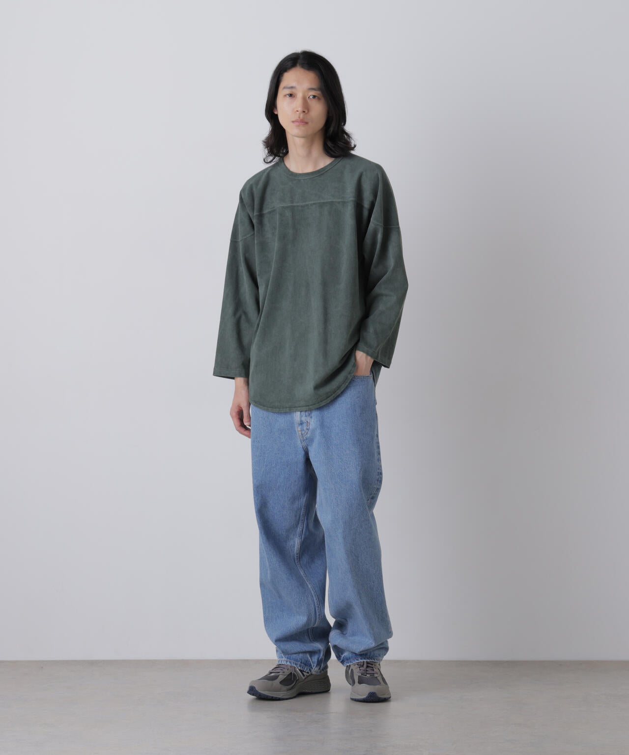 181cm C:84 W:70 H:91 着用サイズ:4