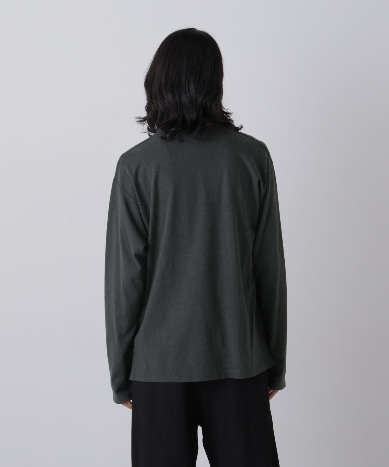 181cm C:84 W:70 H:91 着用サイズ:4
