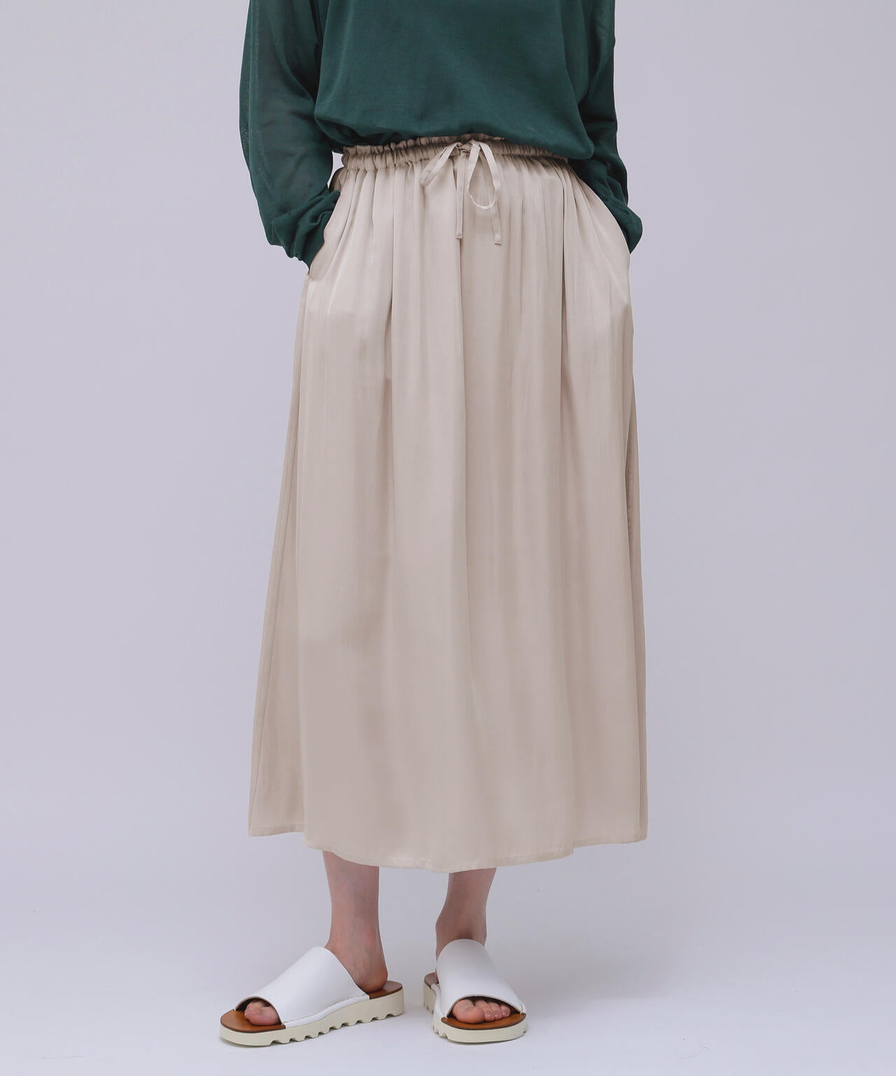 THE LIBRARY / SATIN SKIRT