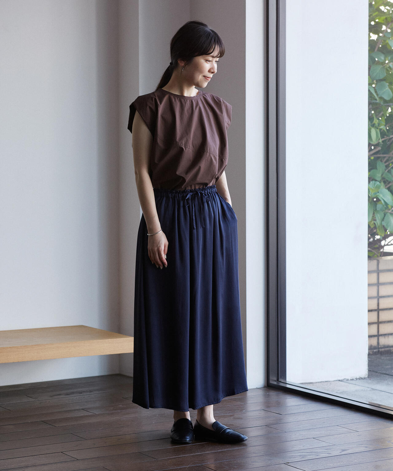 THE LIBRARY / SATIN SKIRT