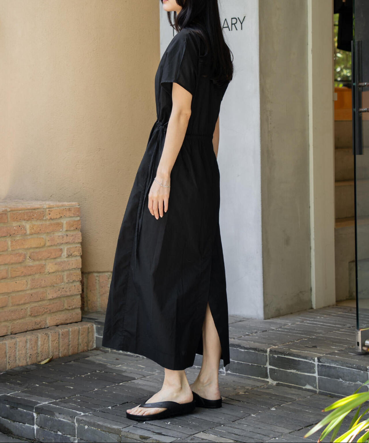 THE LIBRARY / COTTON LAWN GATHER ONE PIECE