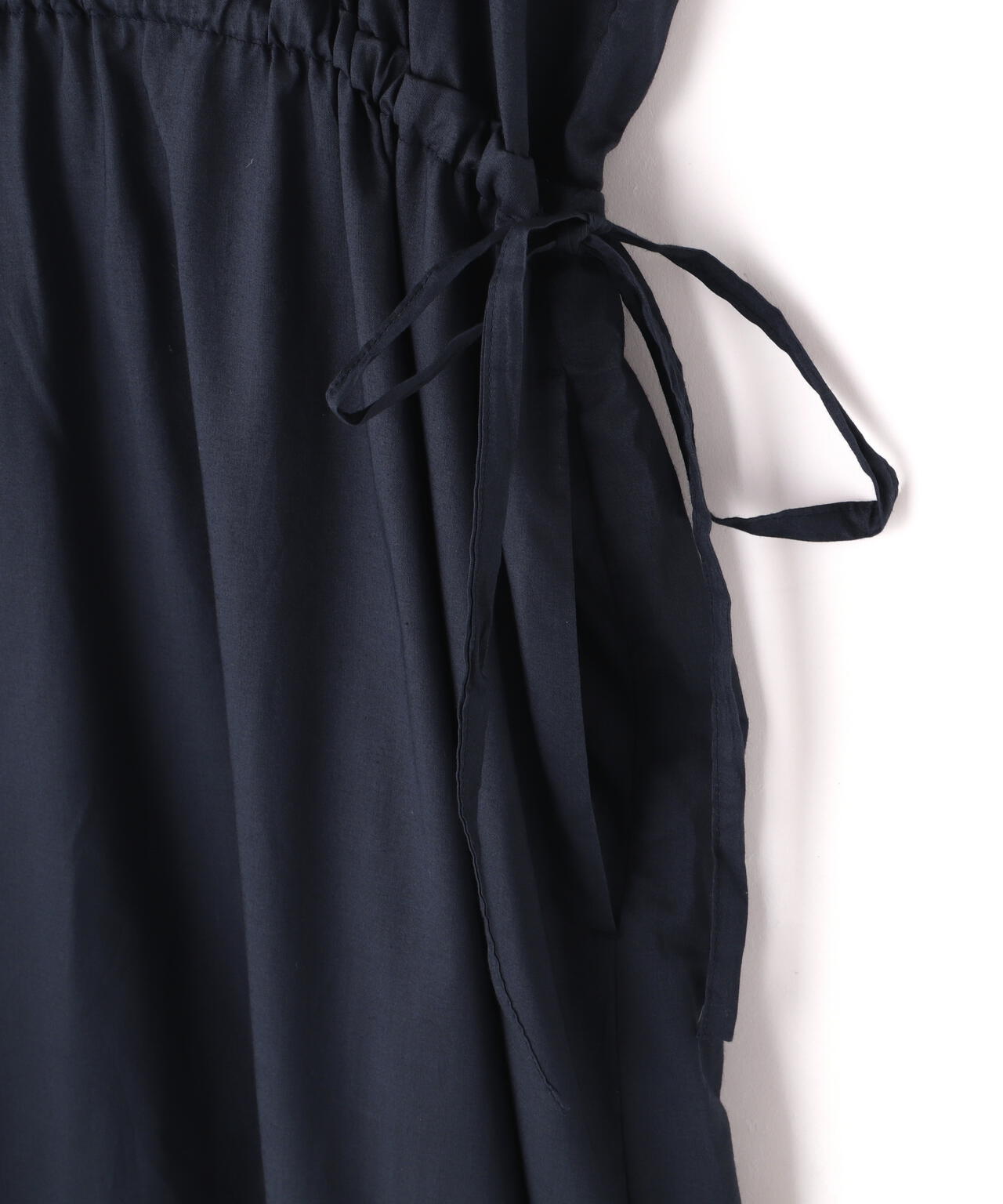 THE LIBRARY / COTTON LAWN GATHER ONE PIECE