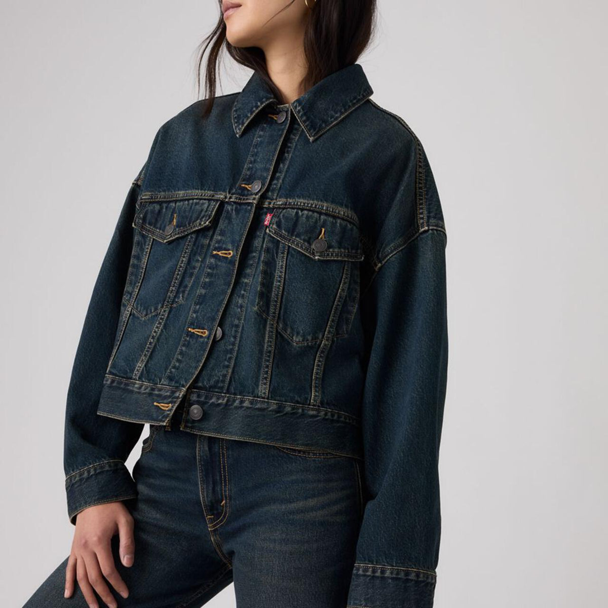 LOOSE CROP TRUCKER