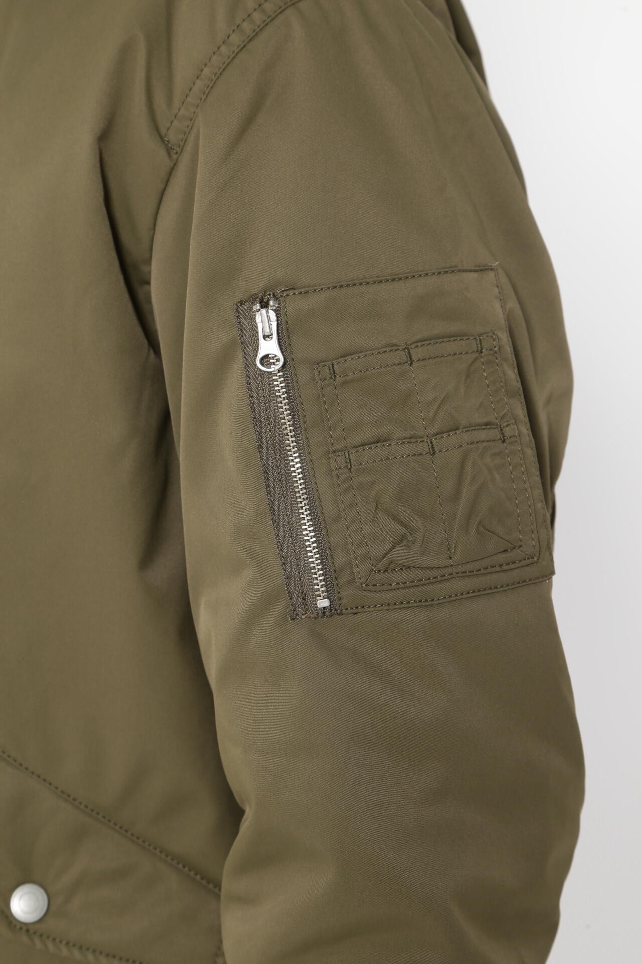 933a0d05-1fc2-5569-9697-572b83114ebd_Image