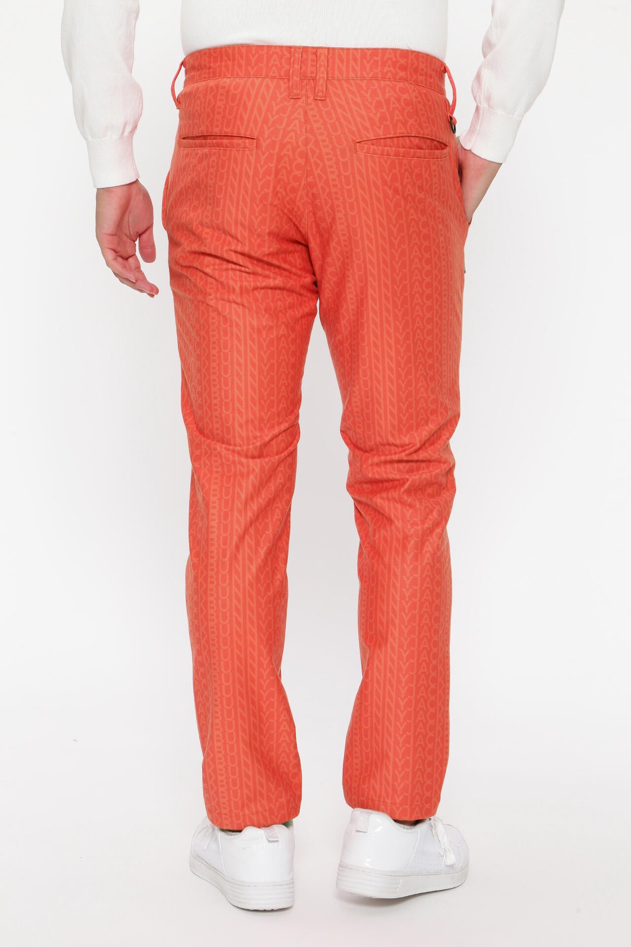 e08bb032-a77d-5b5b-bf5e-4e404aaf1b9f_Image