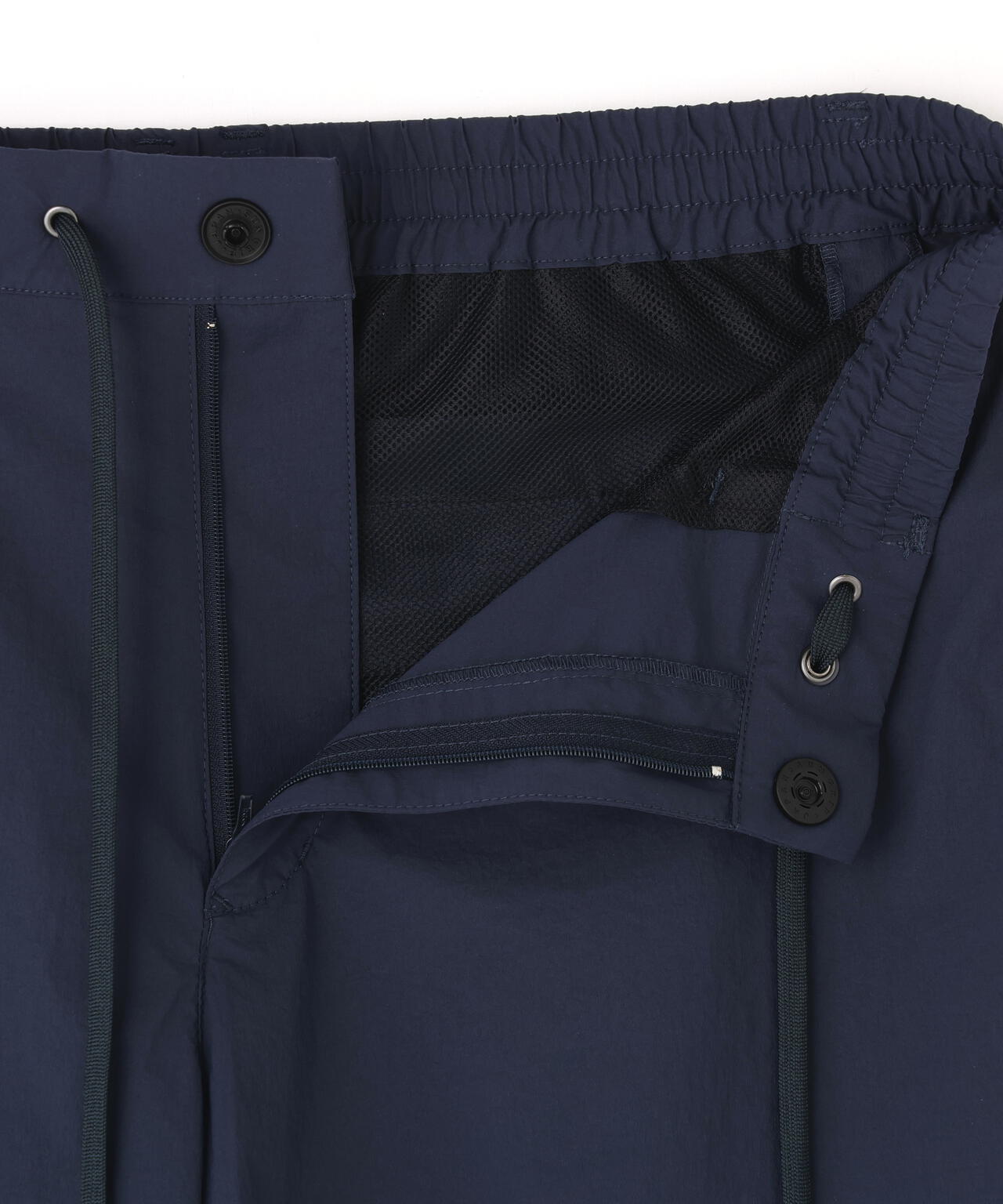 ナイロンタフタ ショートパンツ