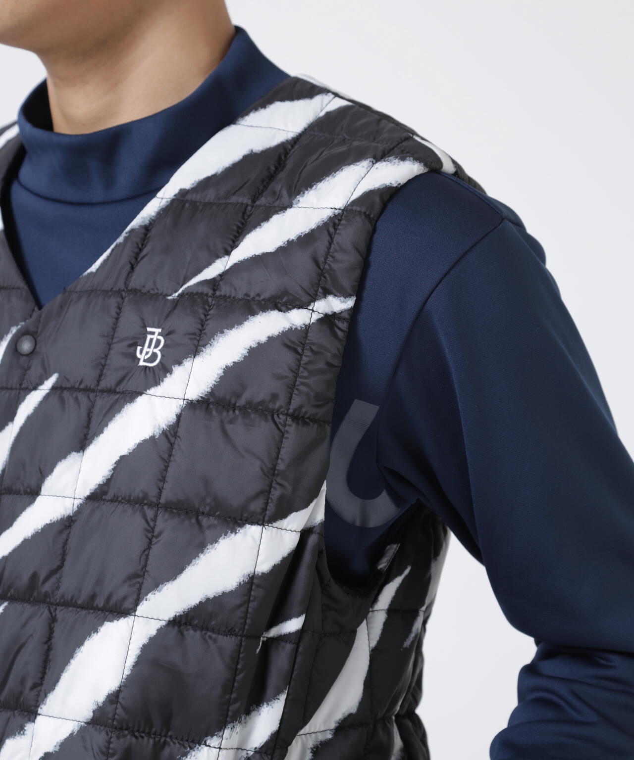 20D PEタフタ 中綿ベスト