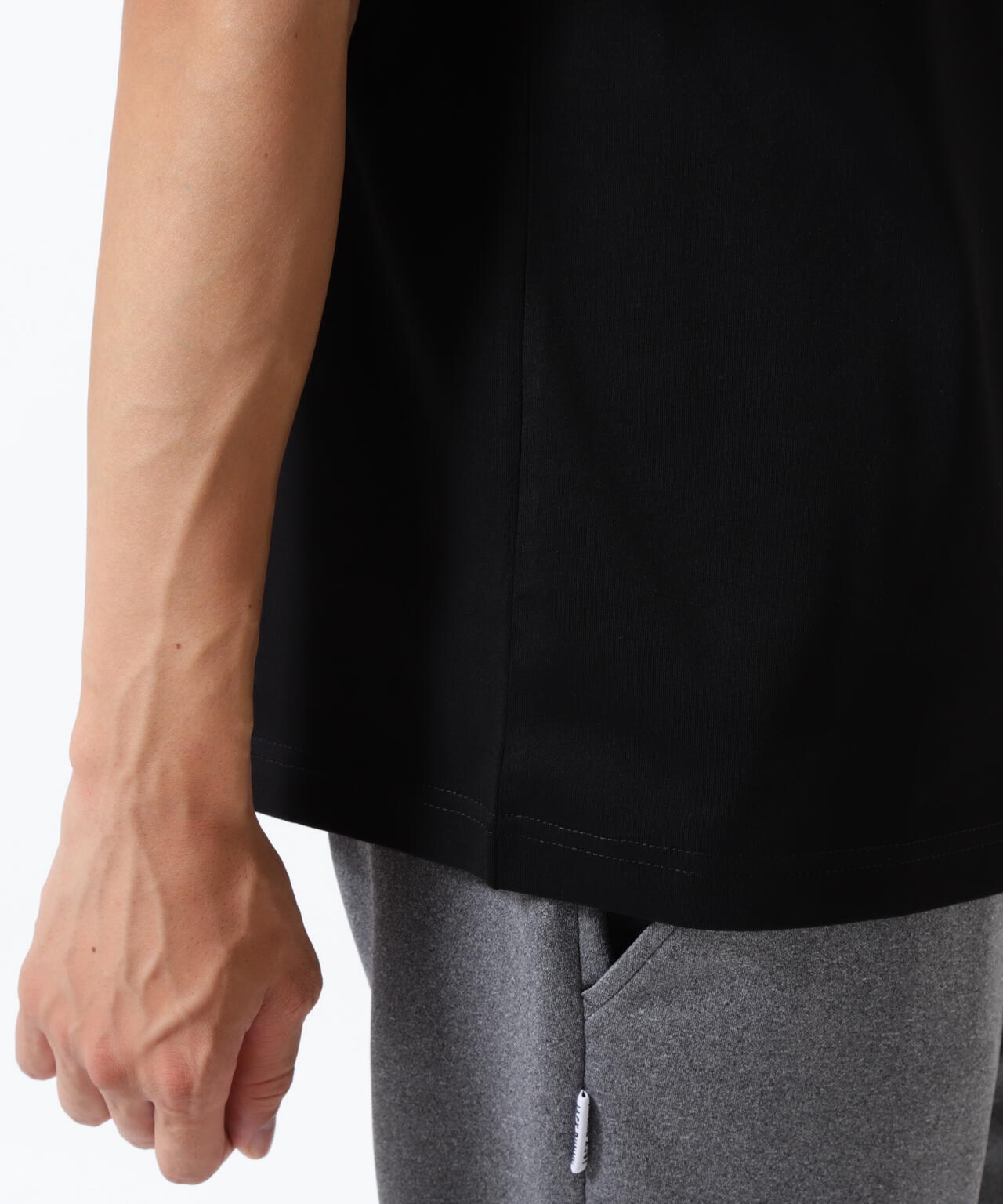 【直営店舗&公式オンライン限定】FAMILY半袖Tシャツ