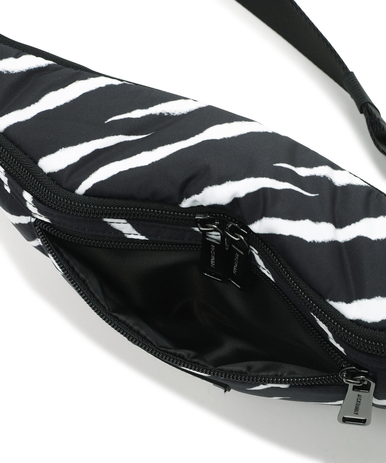 ボディバッグ (UNISEX)