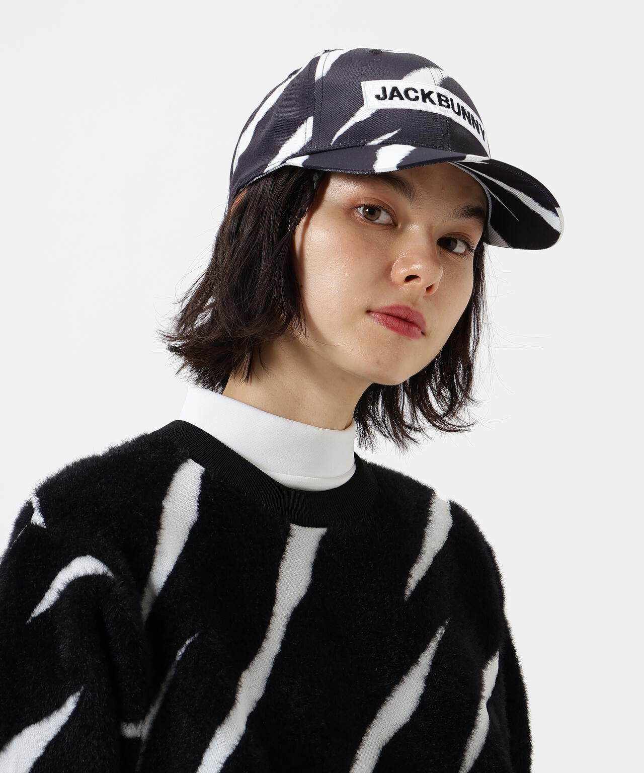 ボックスロゴキャップ (UNISEX)