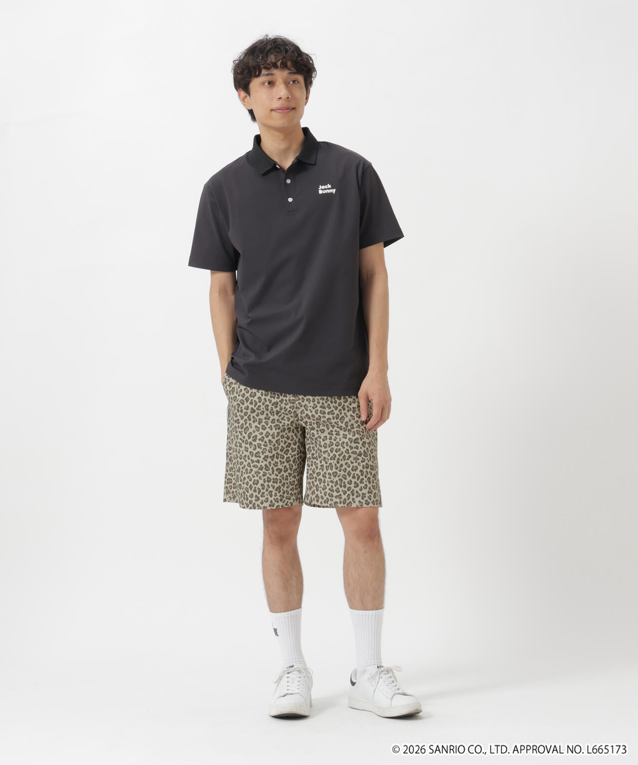 182cm C:84 W:71 H:89 着用サイズ:5