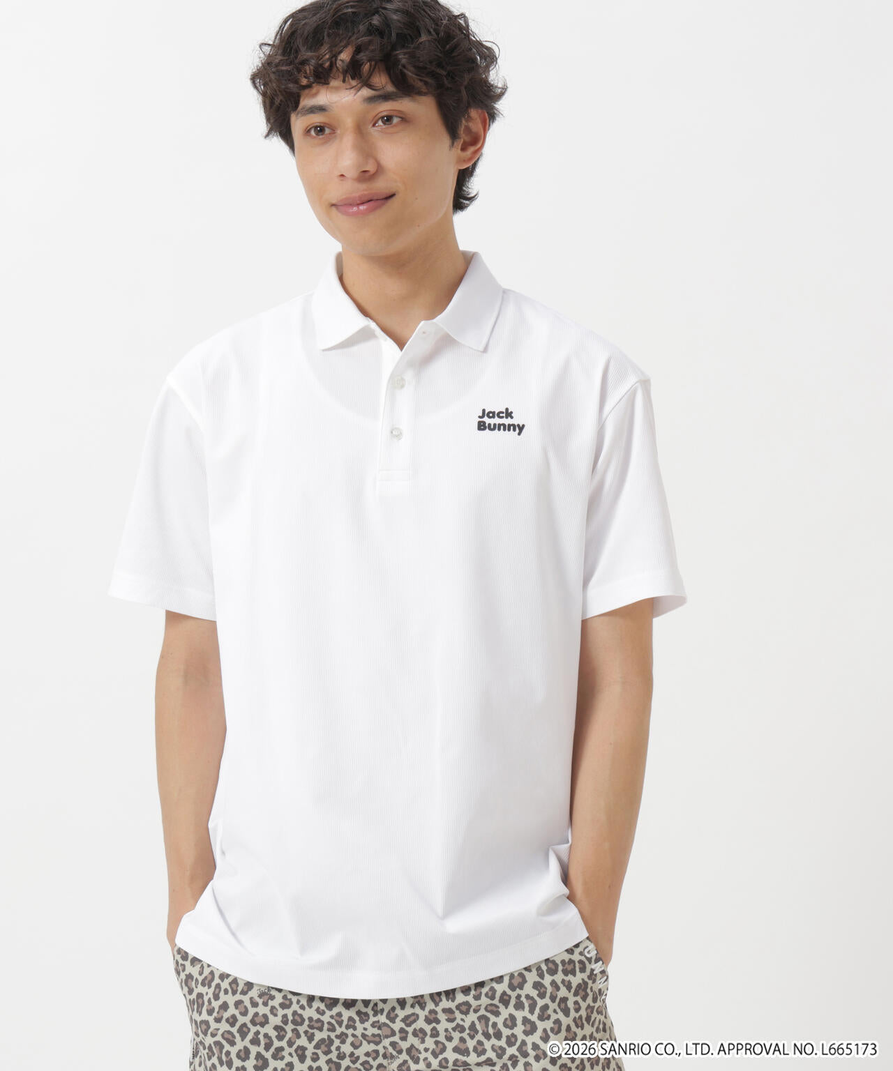 182cm C:84 W:71 H:89 着用サイズ:5