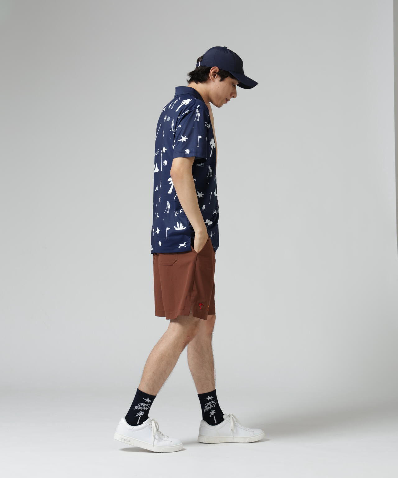 182cm C:84 W:71 H:89 着用サイズ:5