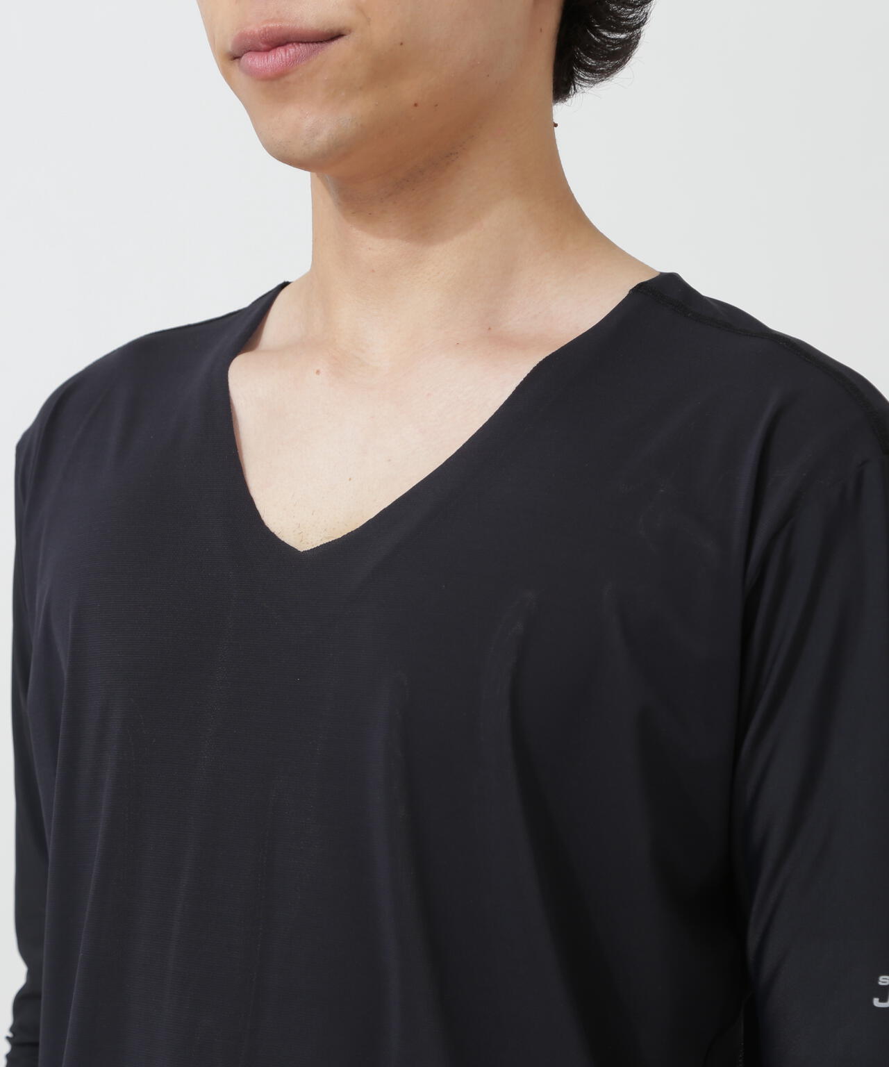 182cm C:84 W:71 H:89 着用サイズ:5