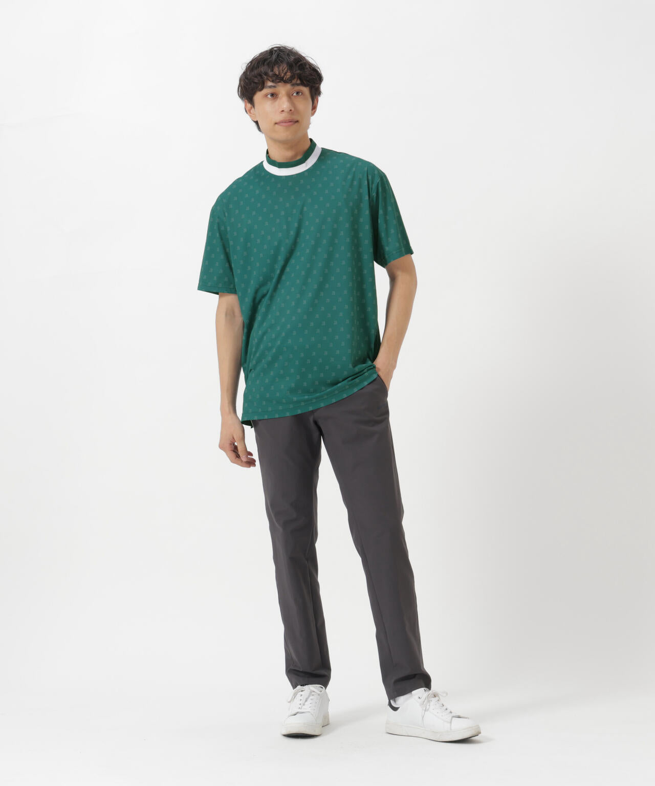 182cm C:84 W:71 H:89 着用サイズ:5