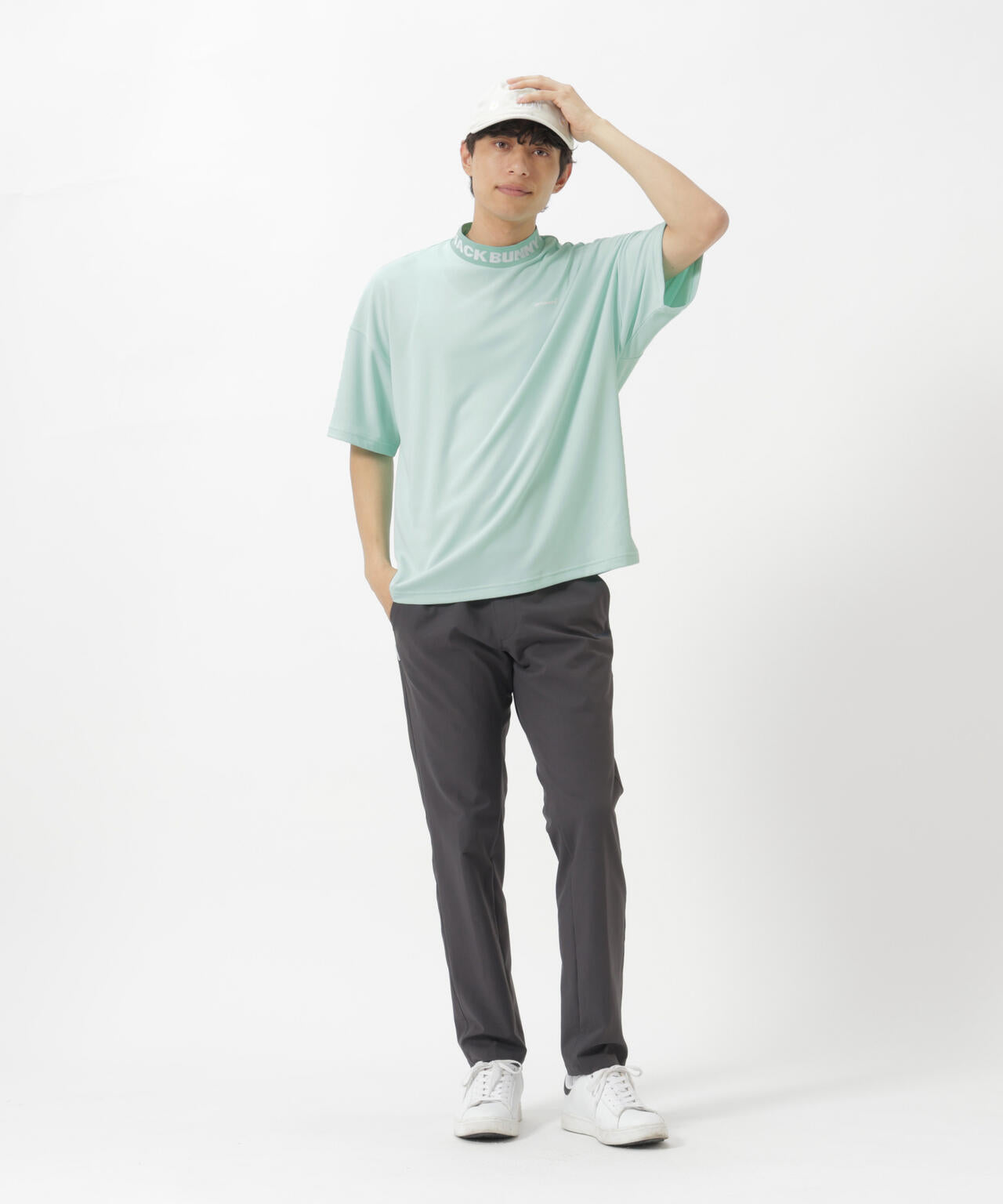 182cm C:84 W:71 H:89 着用サイズ:5