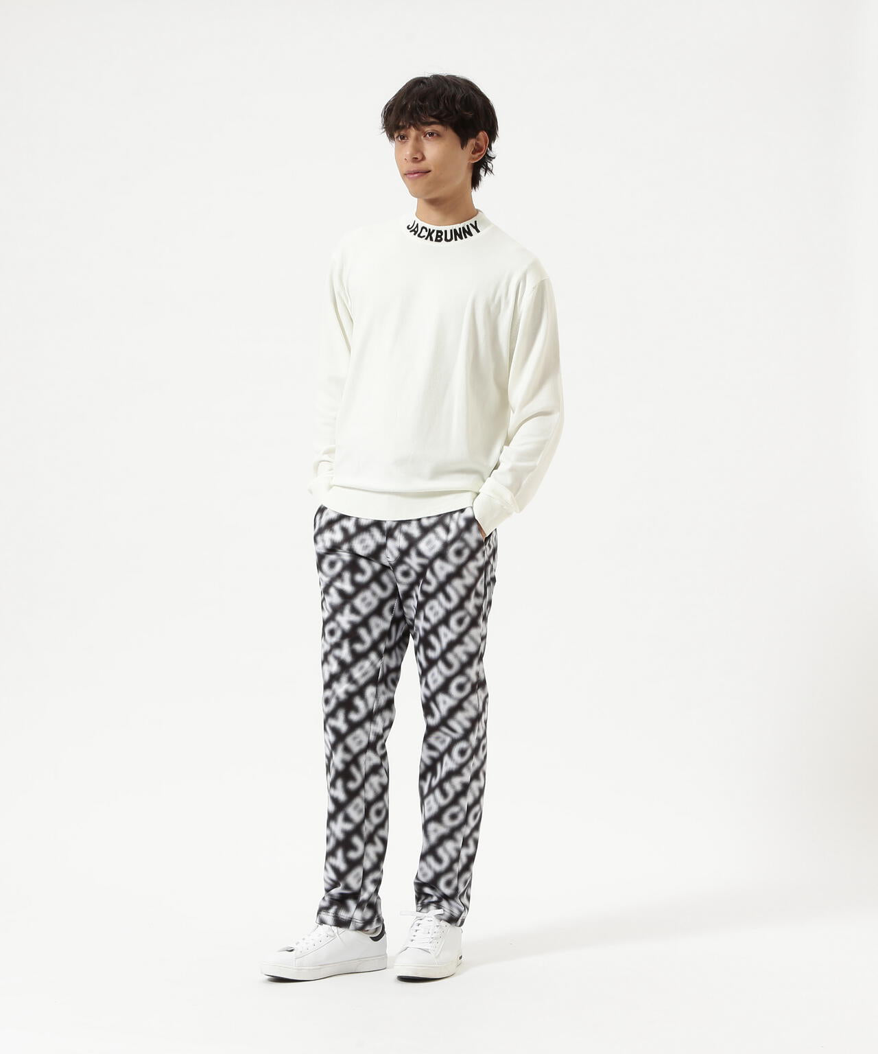 カシミヤタッチモックネックニットプルオーバー