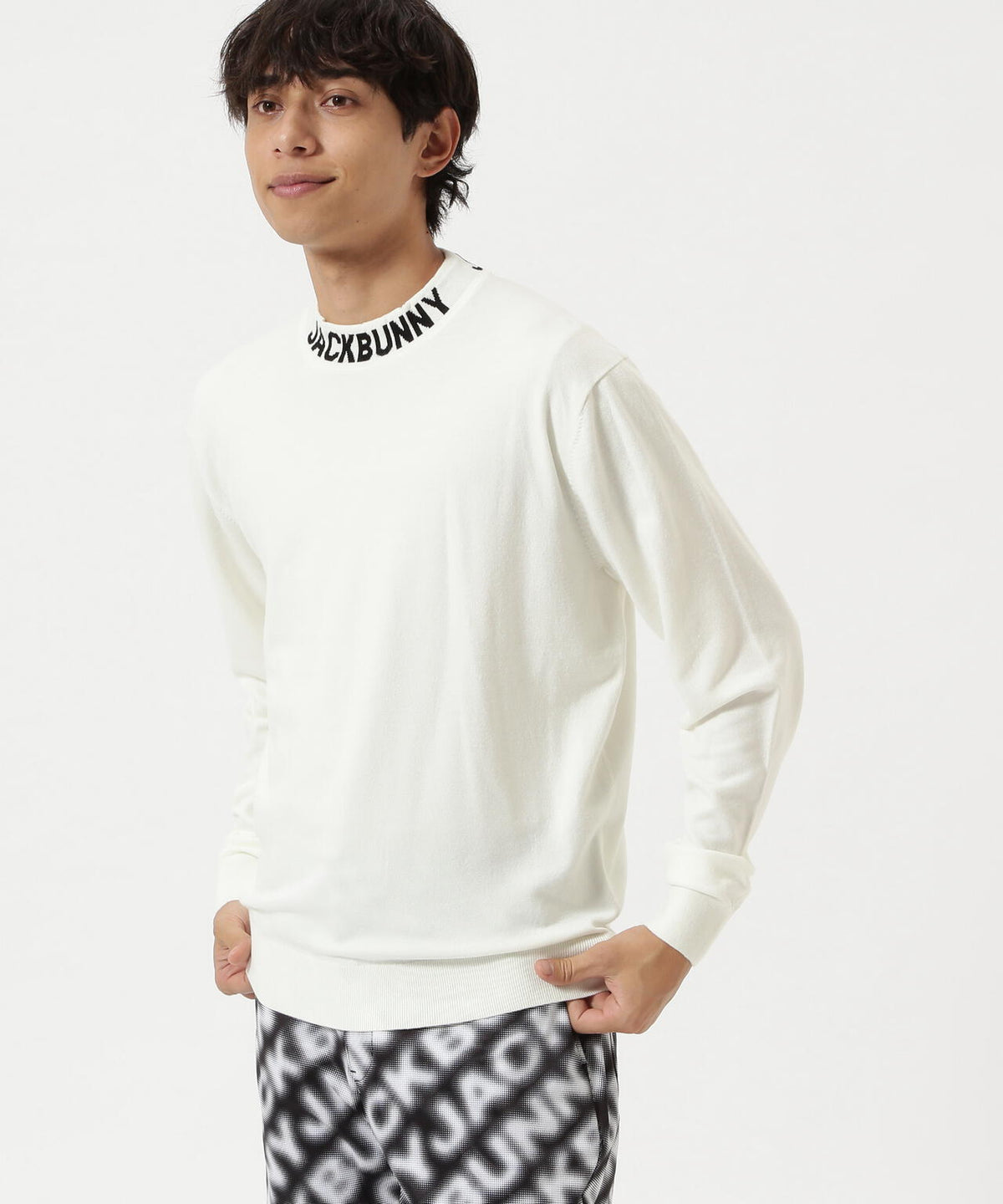 カシミヤタッチモックネックニットプルオーバー
