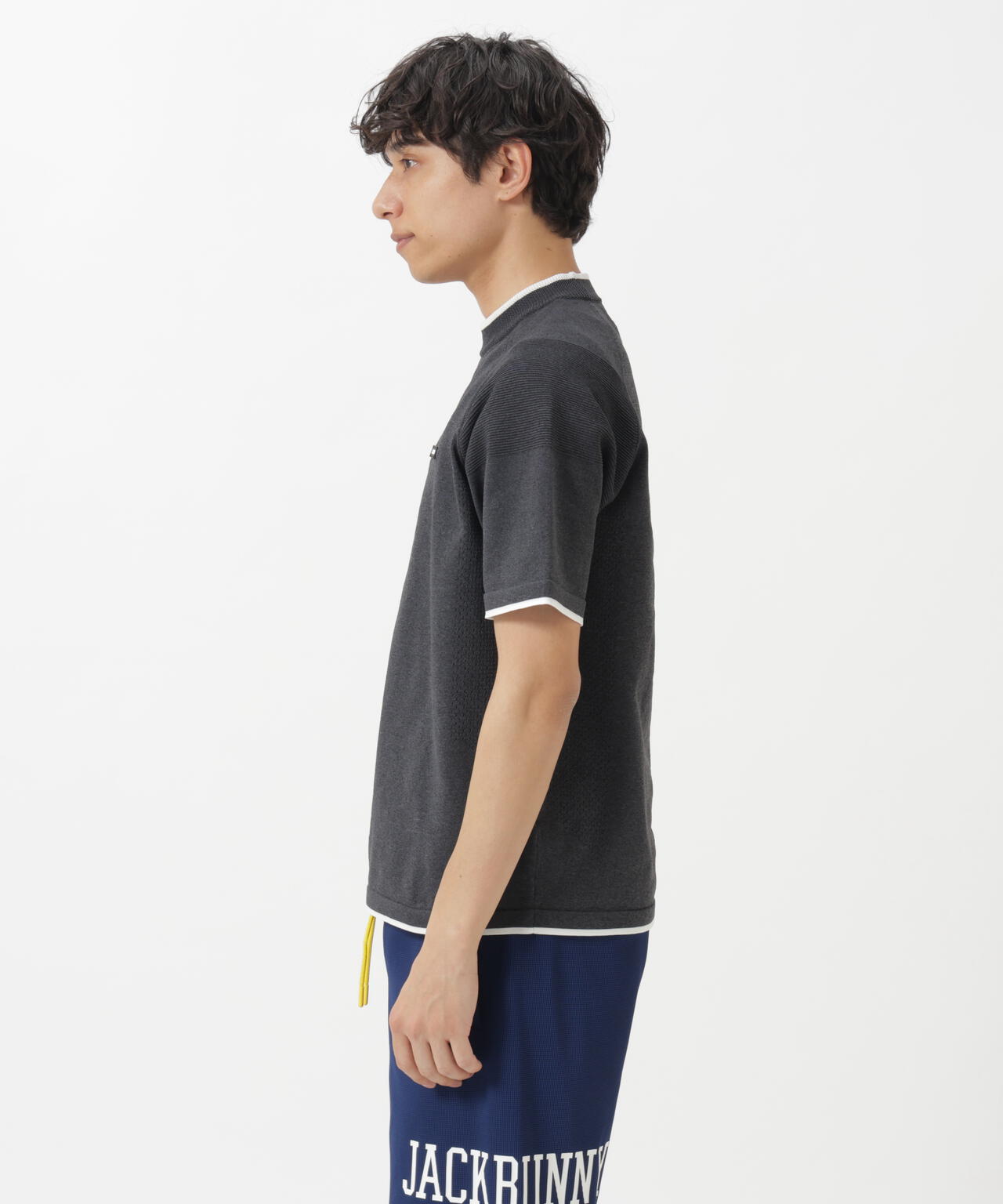 182cm C:84 W:71 H:89 着用サイズ:5